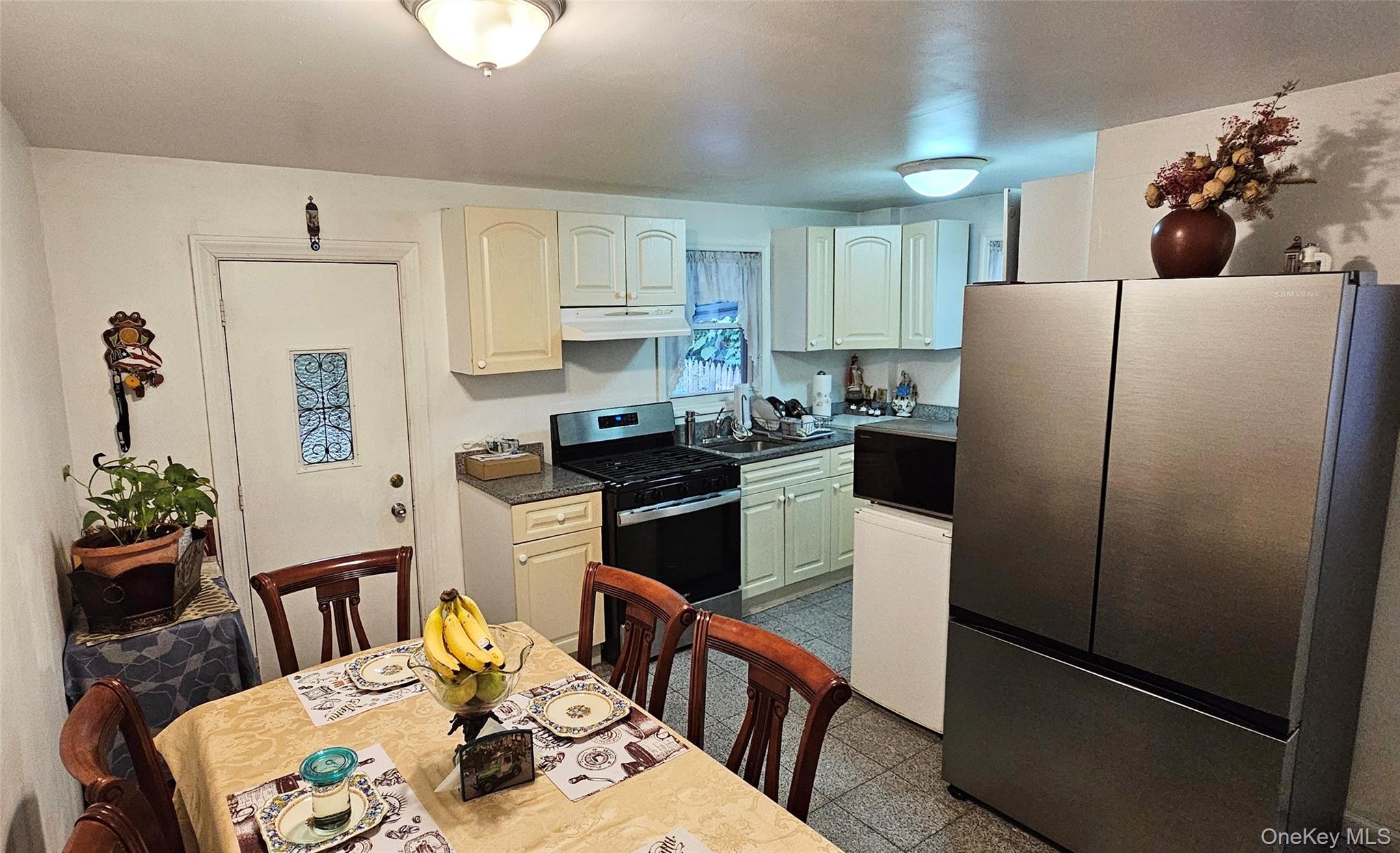 6728 Forest Avenue, Ridgewood, NY 11385