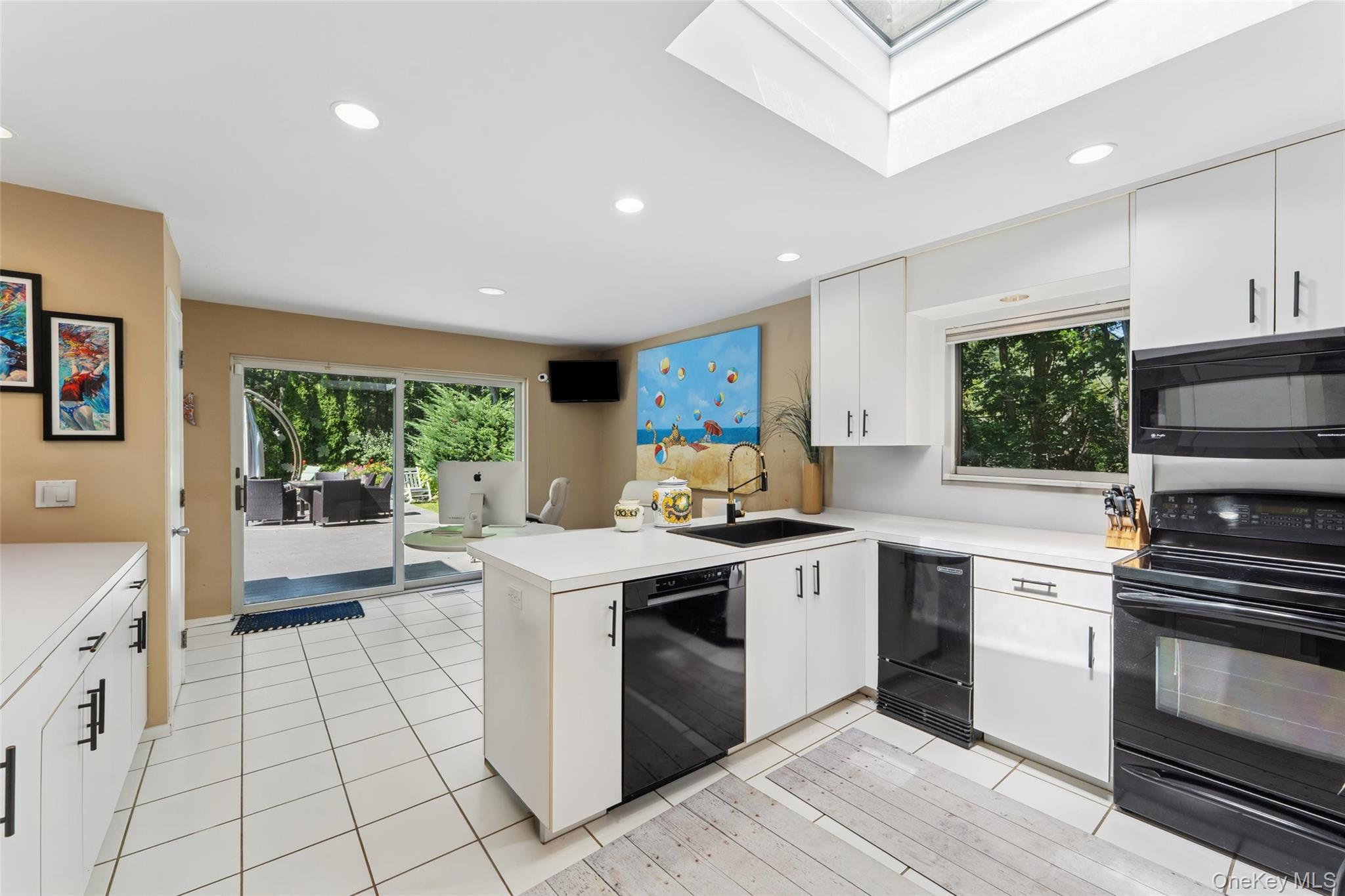 16 Elizabeth Lane, Quogue, NY 11959