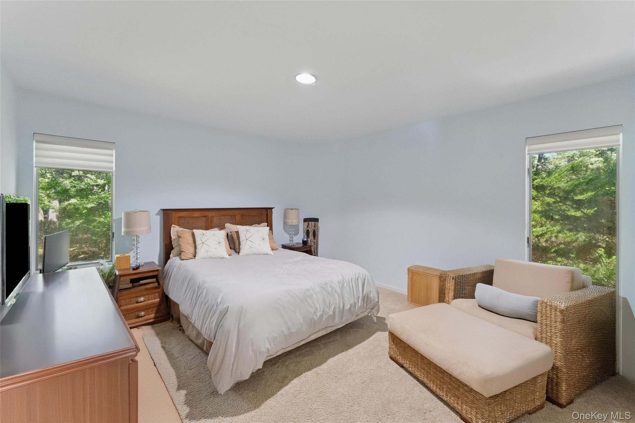 16 Elizabeth Lane, Quogue, NY 11959