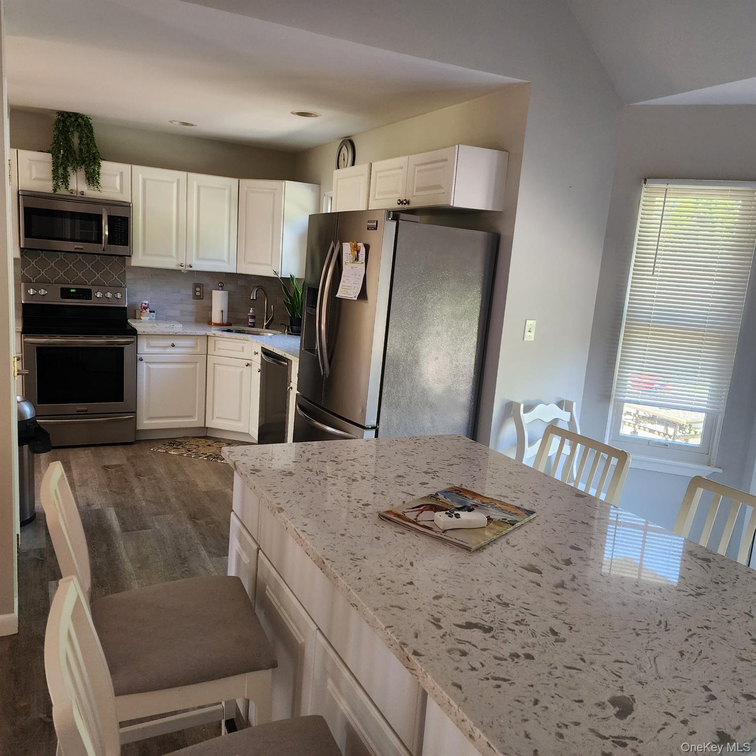 289 Carleton Drive E, Shirley, NY 11967