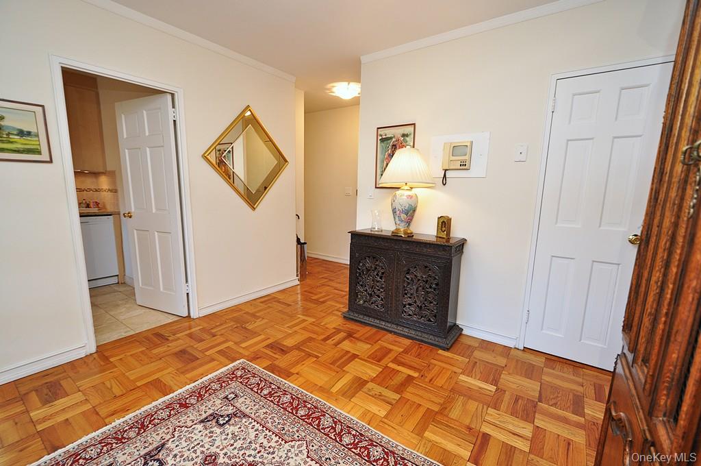 240 Garth Road # 6F2, Scarsdale, NY 10583