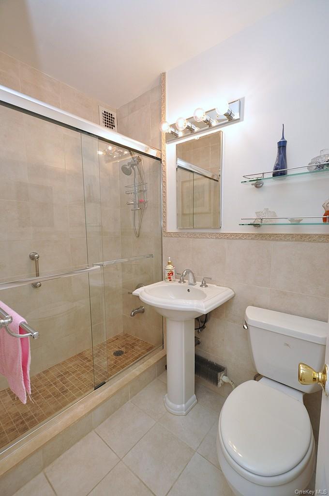 240 Garth Road # 6F2, Scarsdale, NY 10583