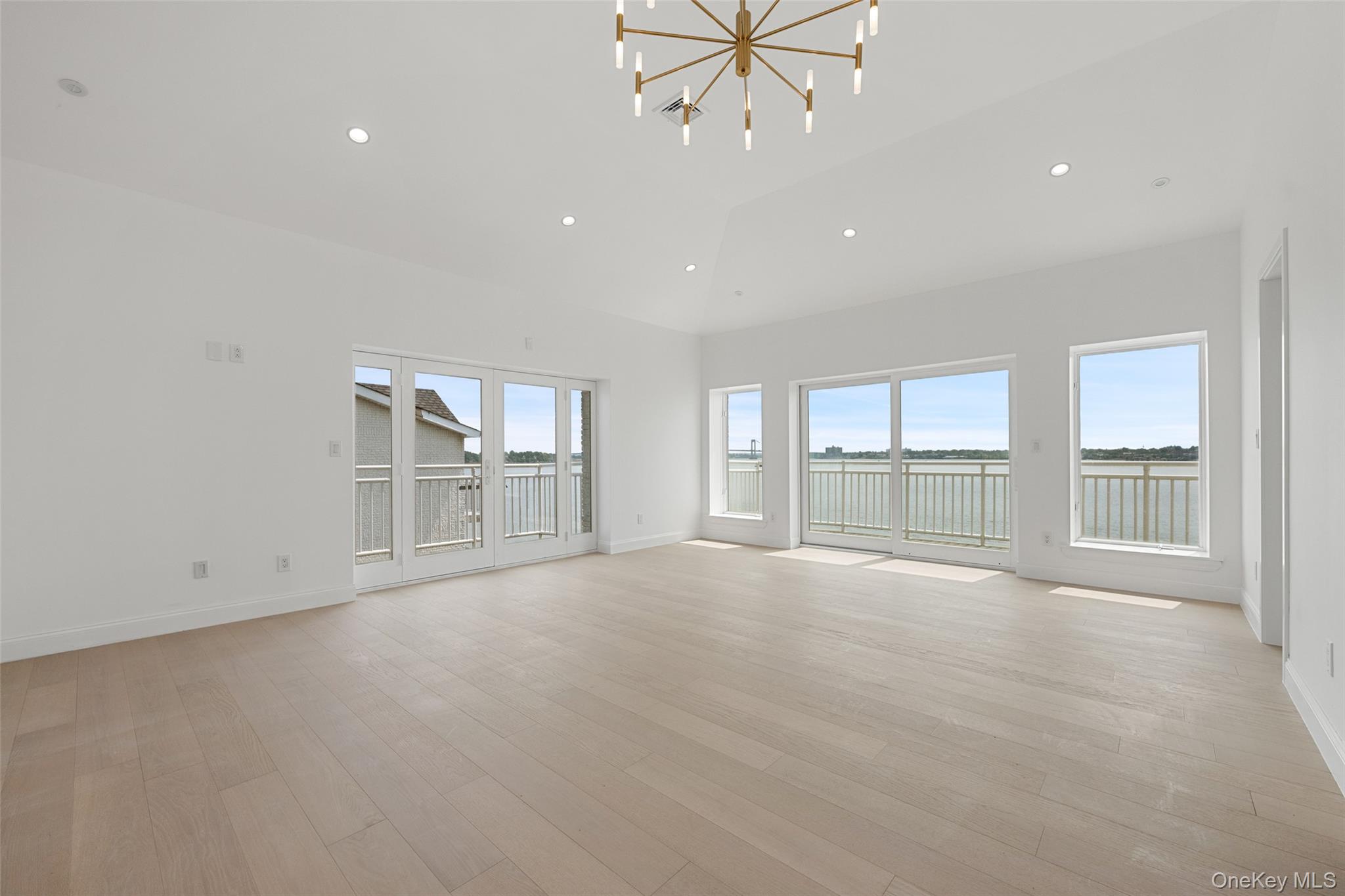 4 Angelas Place # 1, Bronx, NY 10465