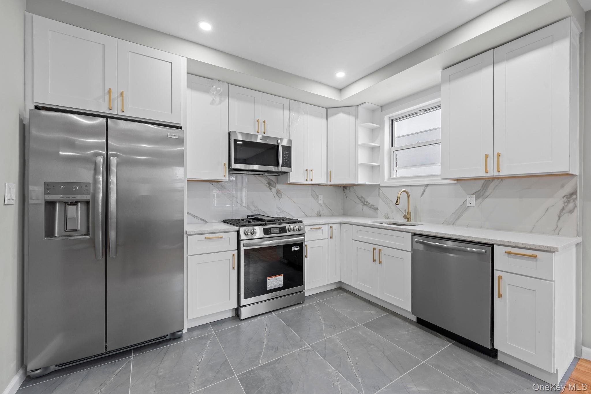 9508 Avenue B, Brooklyn, NY 11236