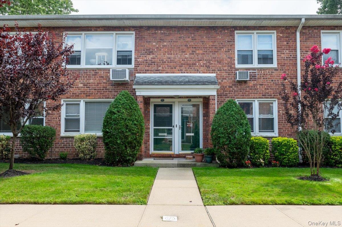 1600 Grand Avenue # V1, Baldwin, NY 11510