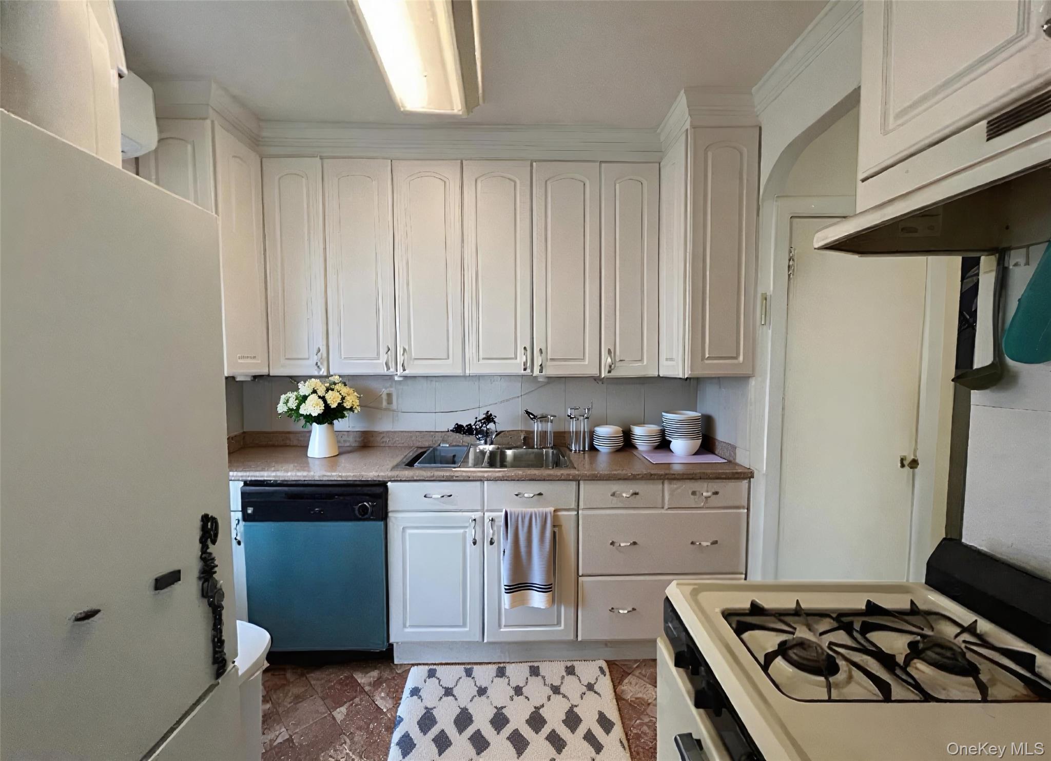 1046 E 32nd Street, Brooklyn, NY 11210