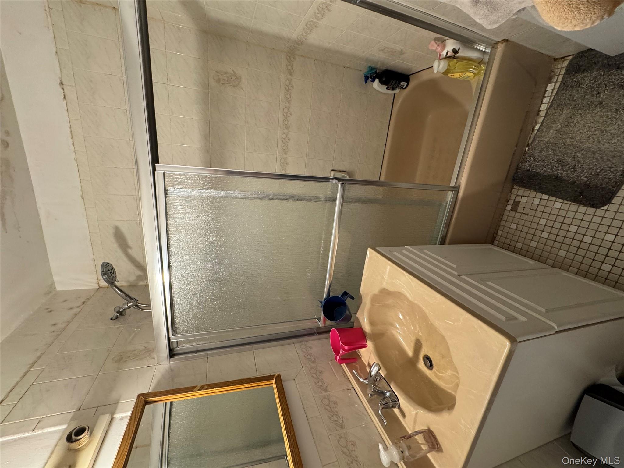 1046 E 32nd Street, Brooklyn, NY 11210