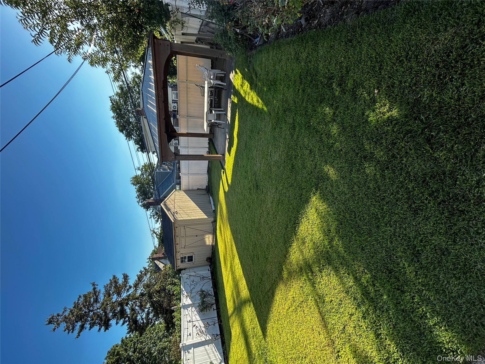 7734 Little Neck Parkway, Glen Oaks, NY 11004