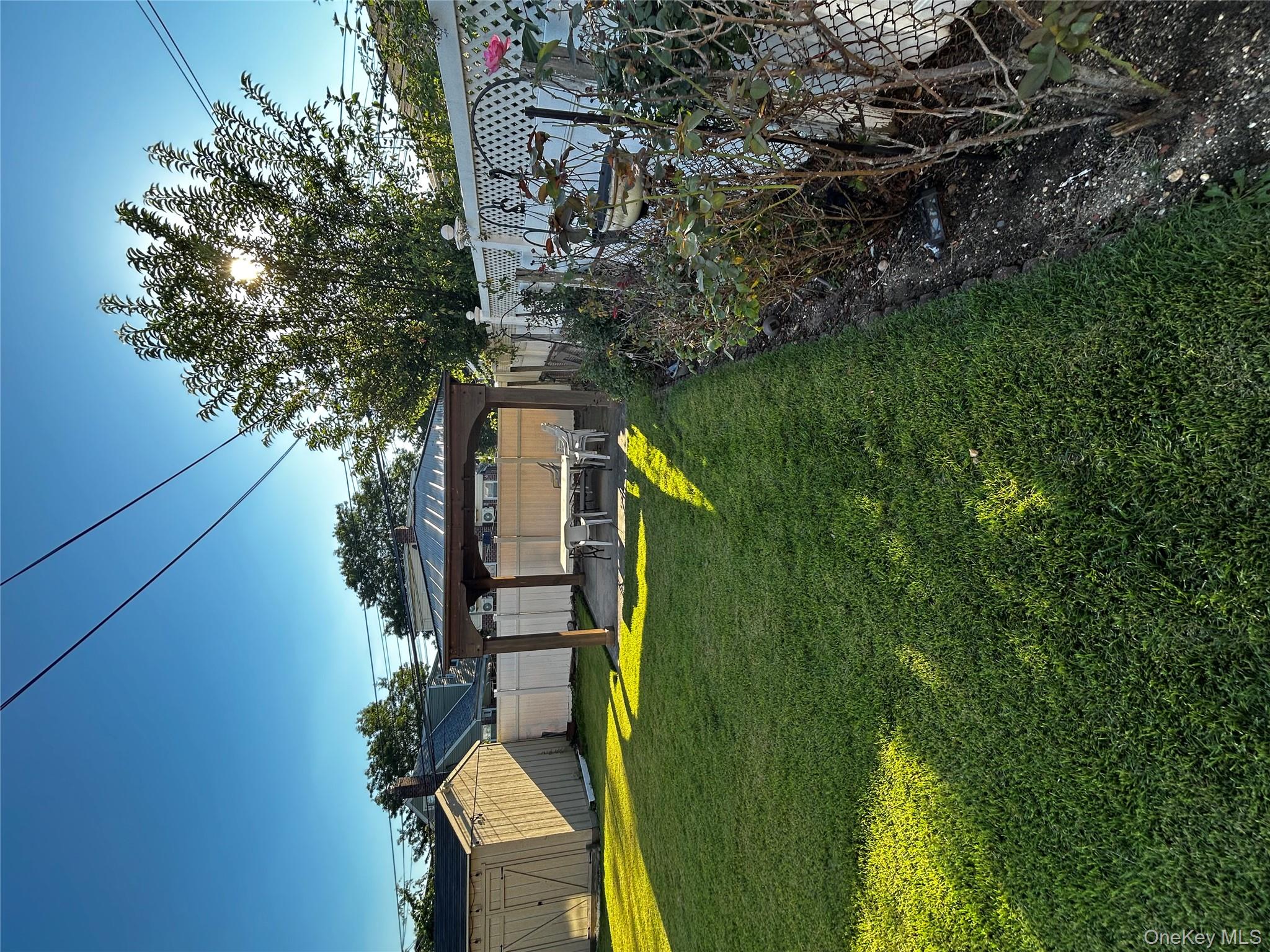 7734 Little Neck Parkway, Glen Oaks, NY 11004