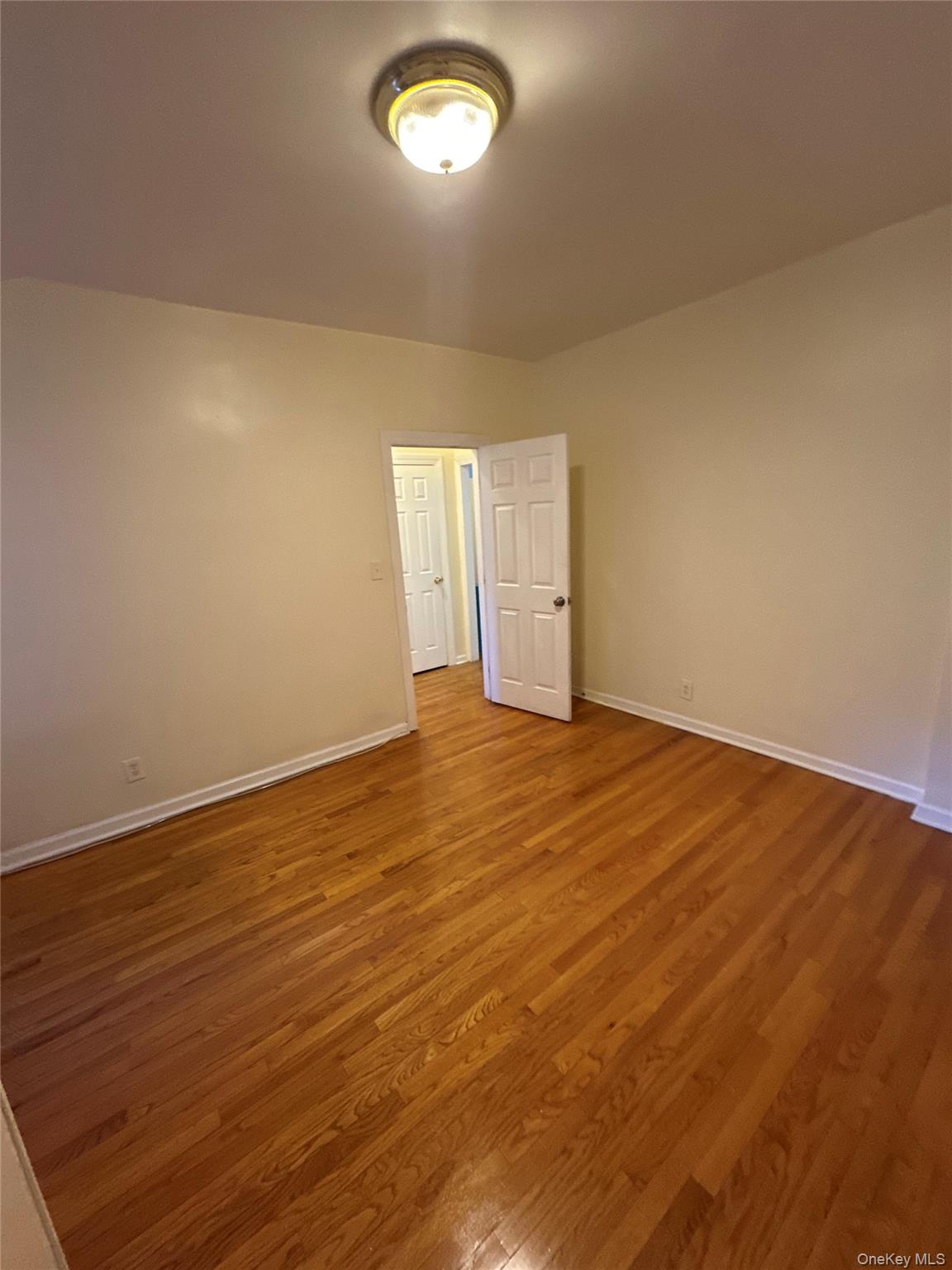 62-64 Saunders Street # D2, Rego Park, NY 11374