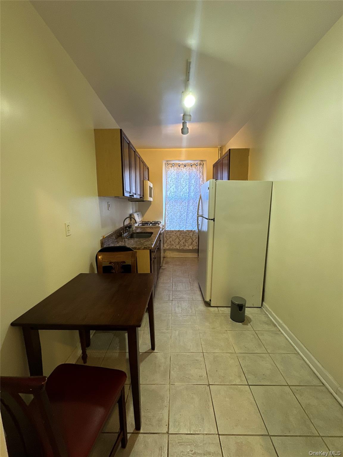 62-64 Saunders Street # D2, Rego Park, NY 11374