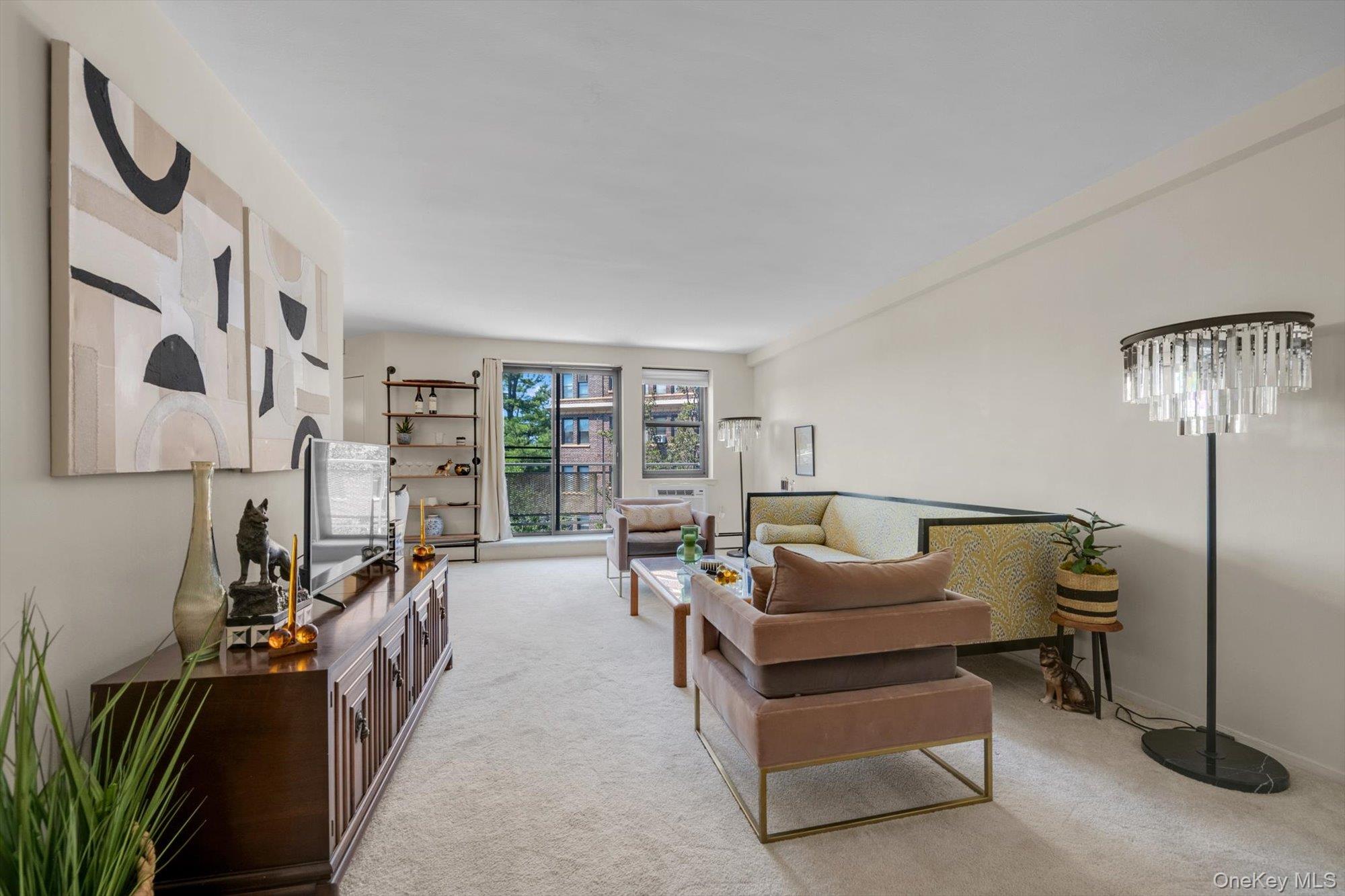 5 Schenck Avenue # 3K, Great Neck, NY 11021