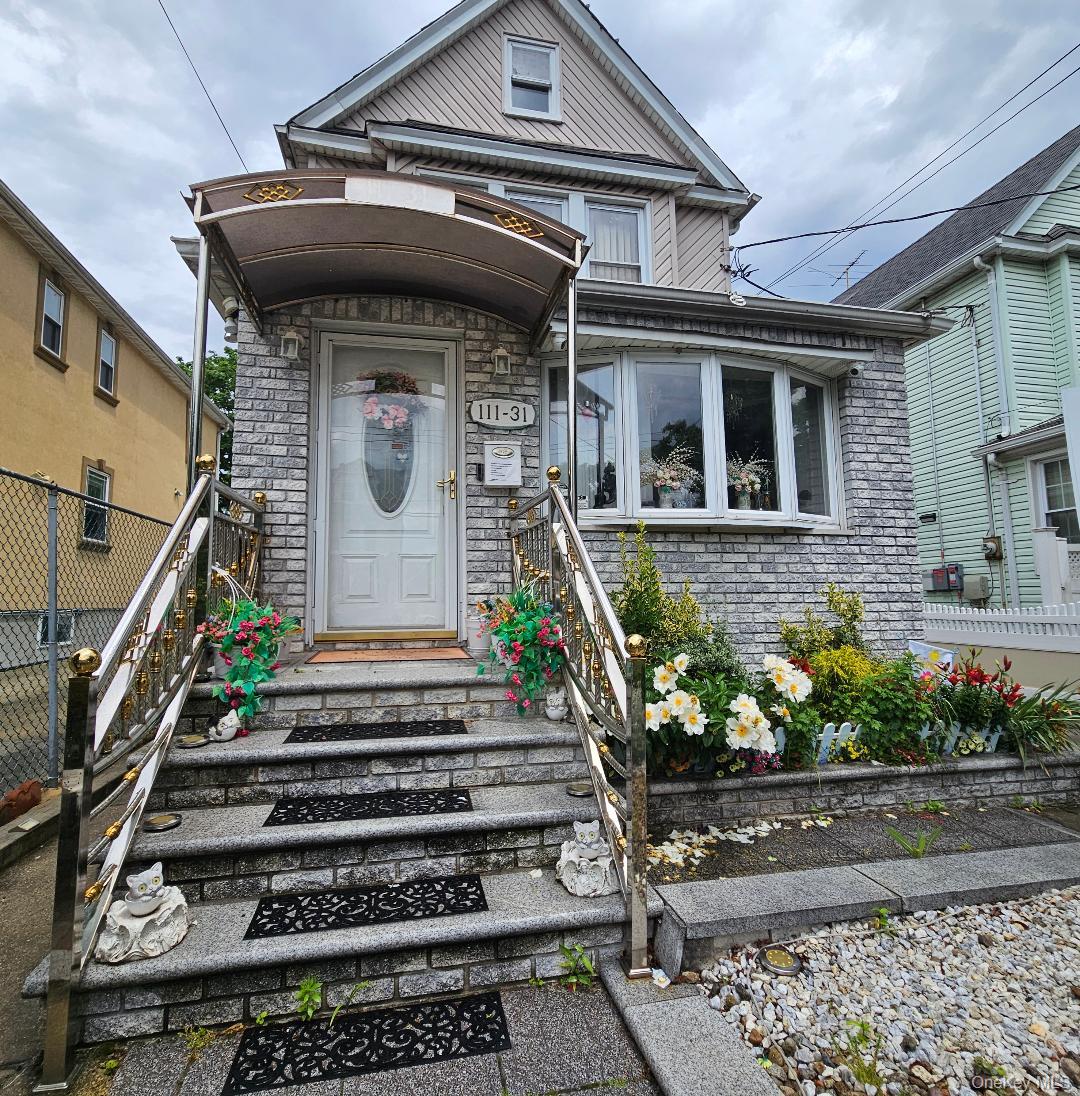 Briarwood, NY 11435