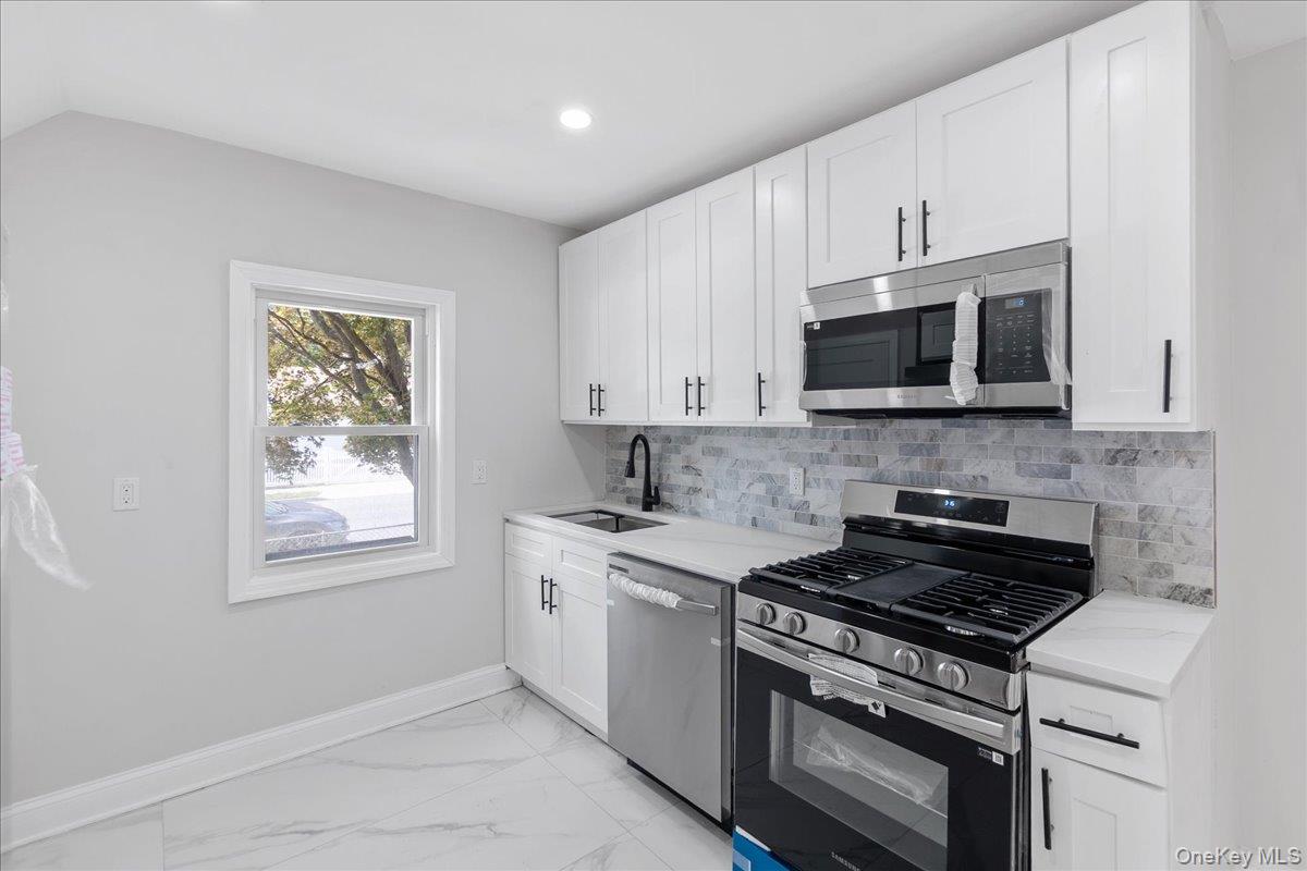 1686 Rosalind Avenue, Elmont, NY 11003