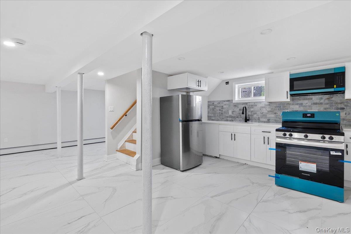 1686 Rosalind Avenue, Elmont, NY 11003