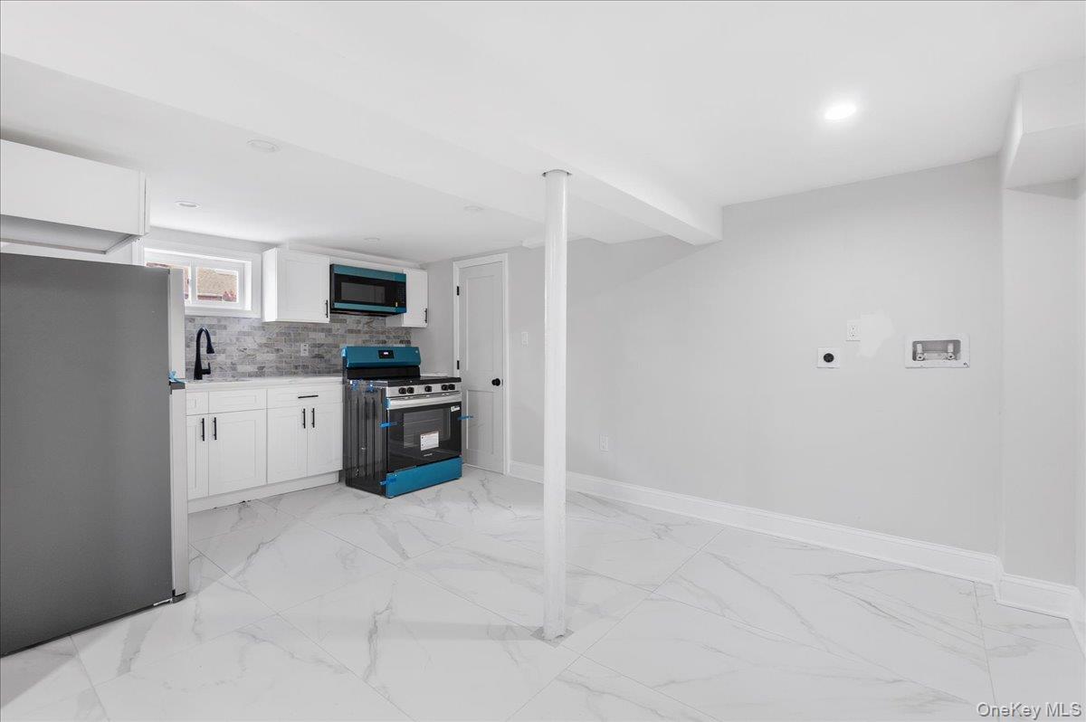 1686 Rosalind Avenue, Elmont, NY 11003