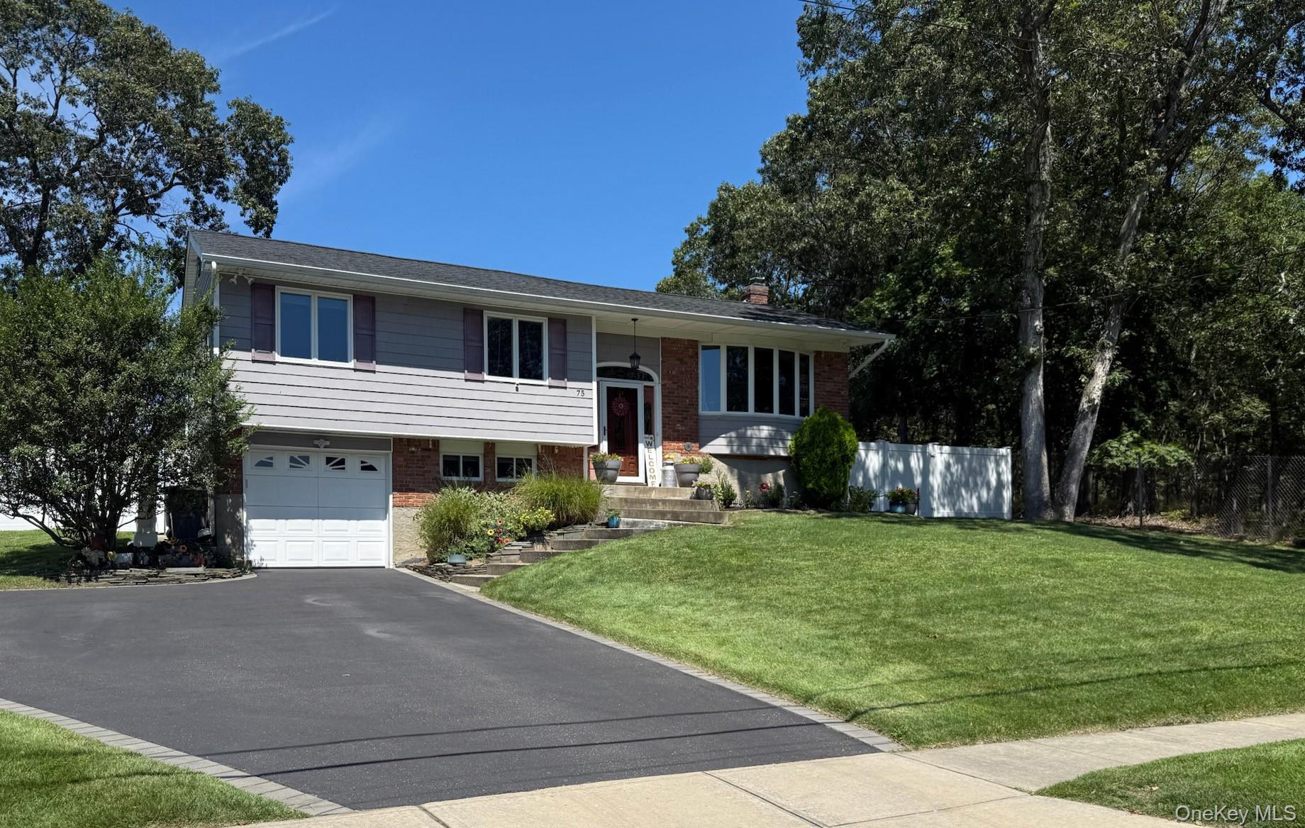 75 Parnell Drive, Smithtown, NY 11787