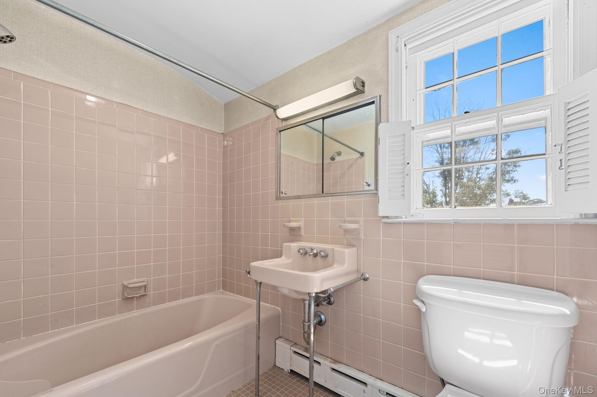 298 Nassau Parkway, Oceanside, NY 11572