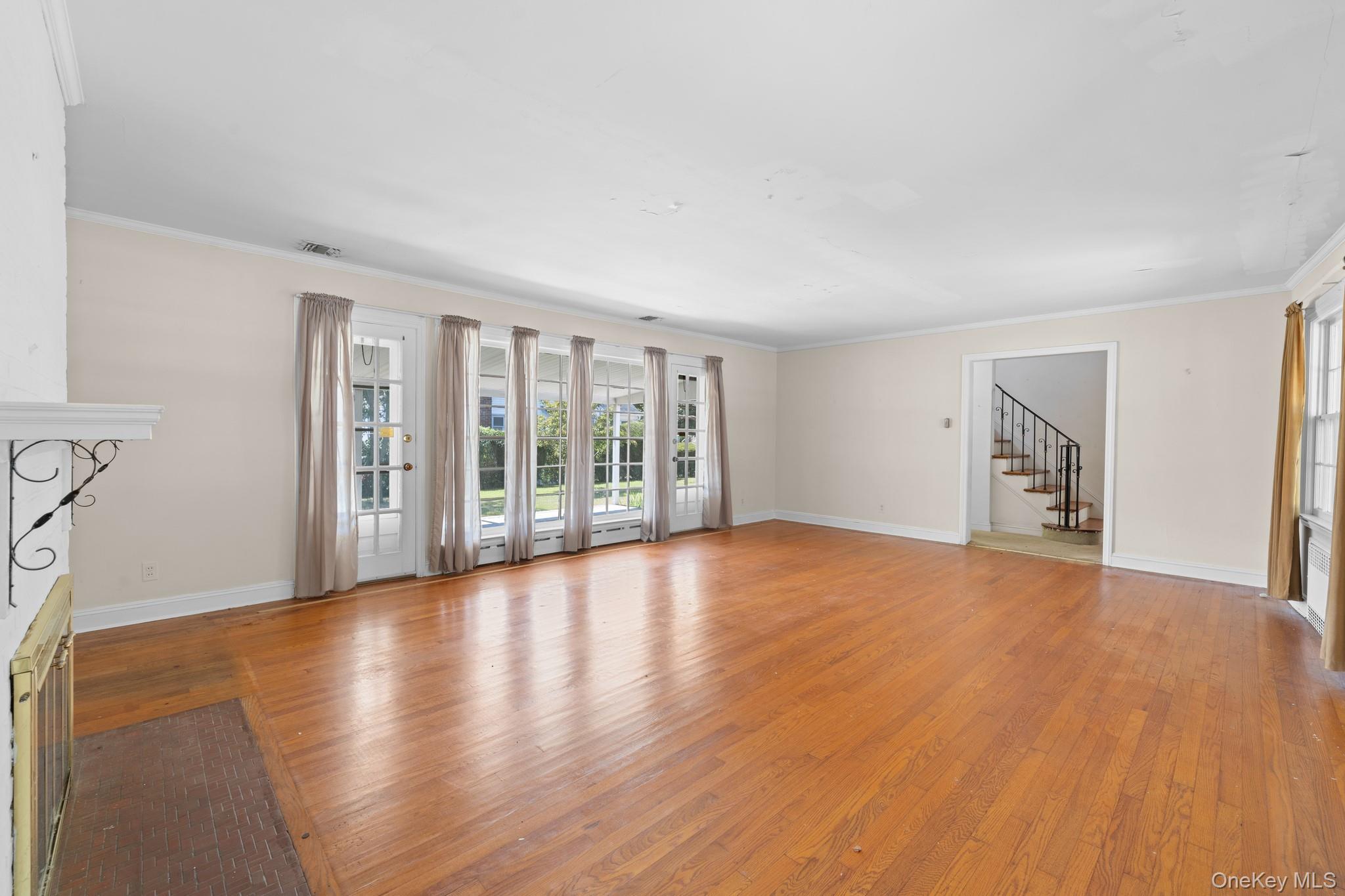 298 Nassau Parkway, Oceanside, NY 11572