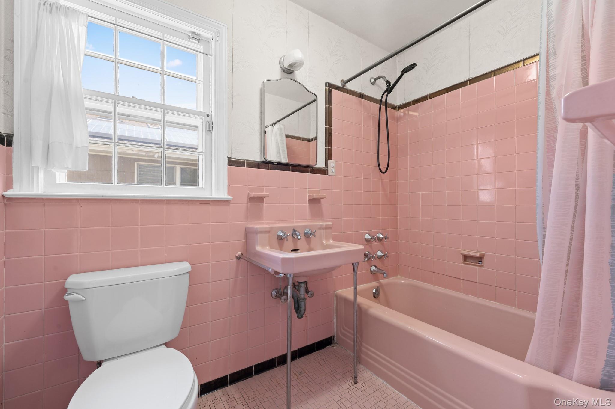 298 Nassau Parkway, Oceanside, NY 11572