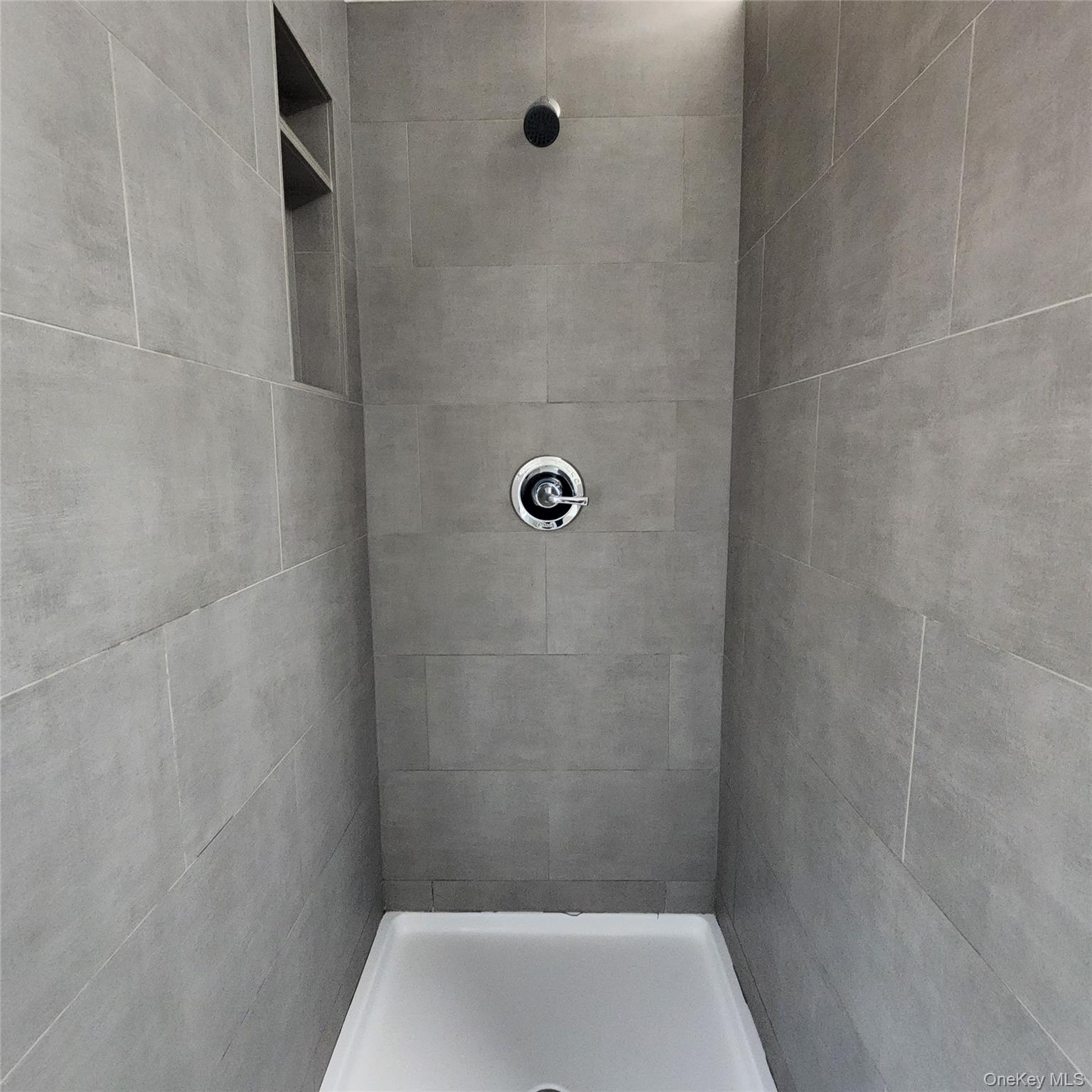 16 Circle Drive, Tuxedo Park, NY 10987