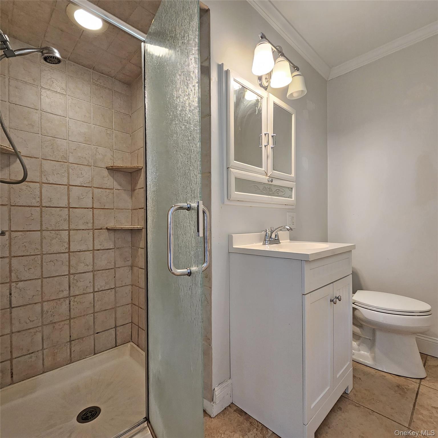 16 Circle Drive, Tuxedo Park, NY 10987