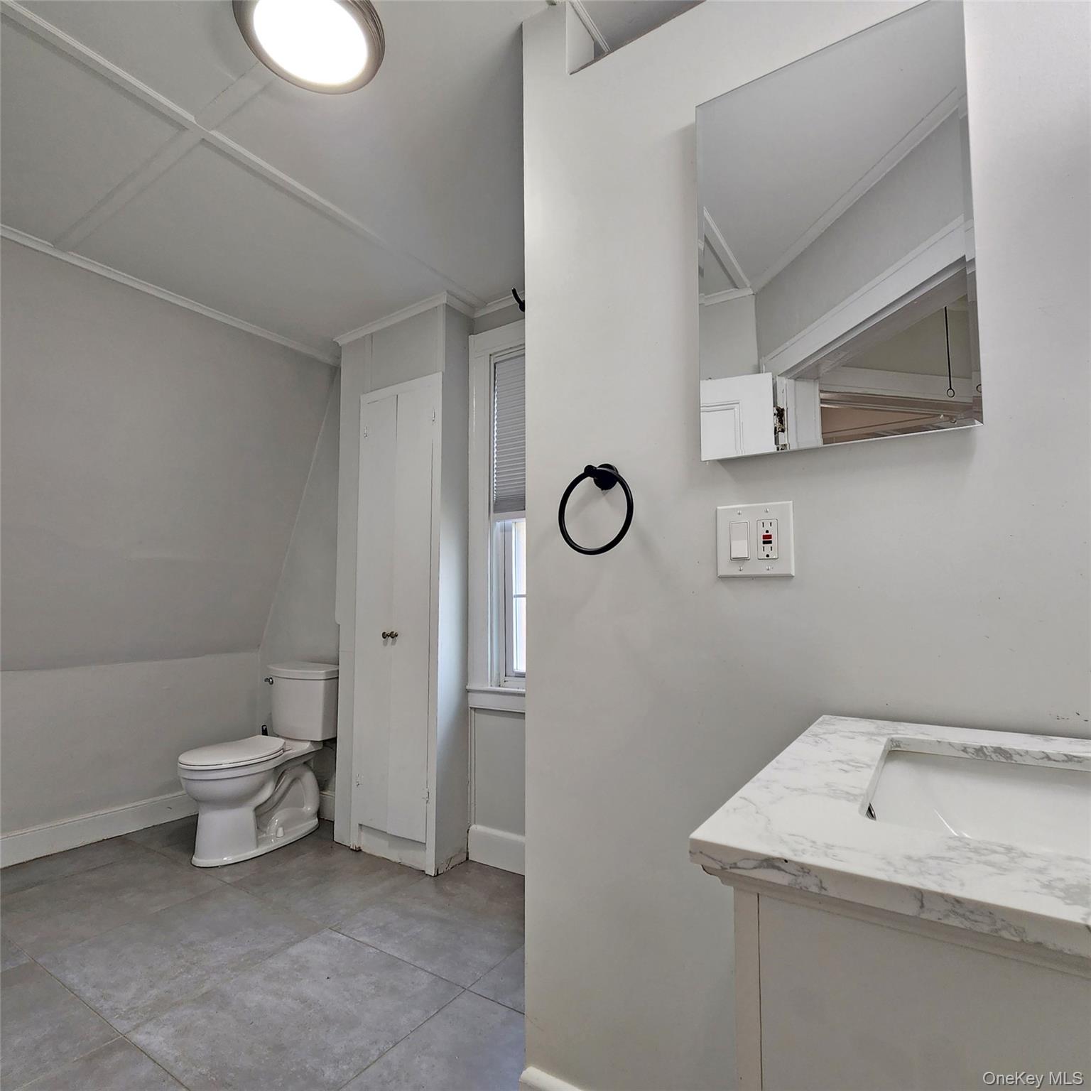 16 Circle Drive, Tuxedo Park, NY 10987