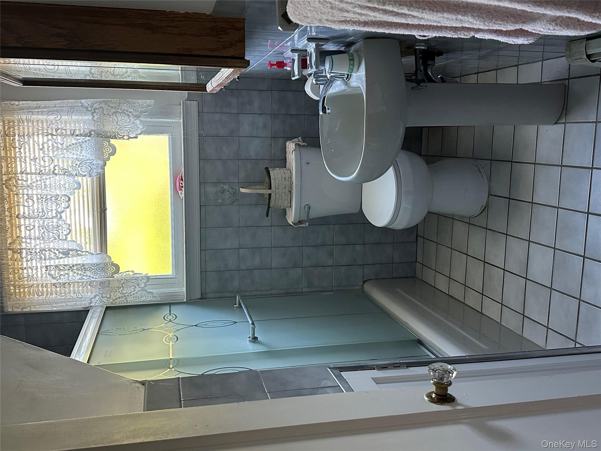 298 Doris Avenue, Franklin Square, NY 11010