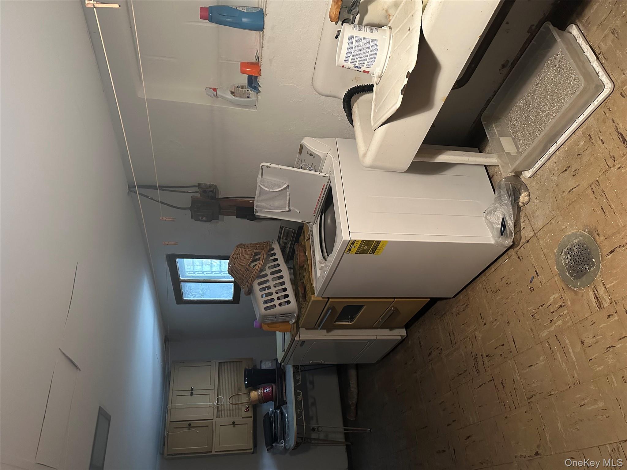 298 Doris Avenue, Franklin Square, NY 11010