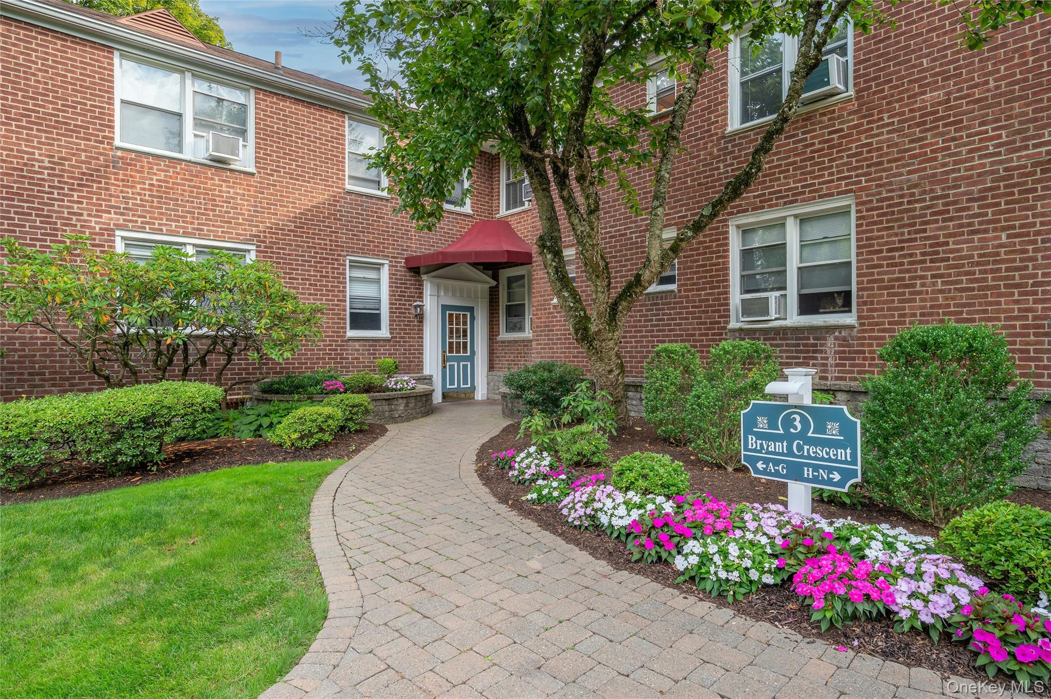 3 Bryant Crescent # 2G, White Plains, NY 10605