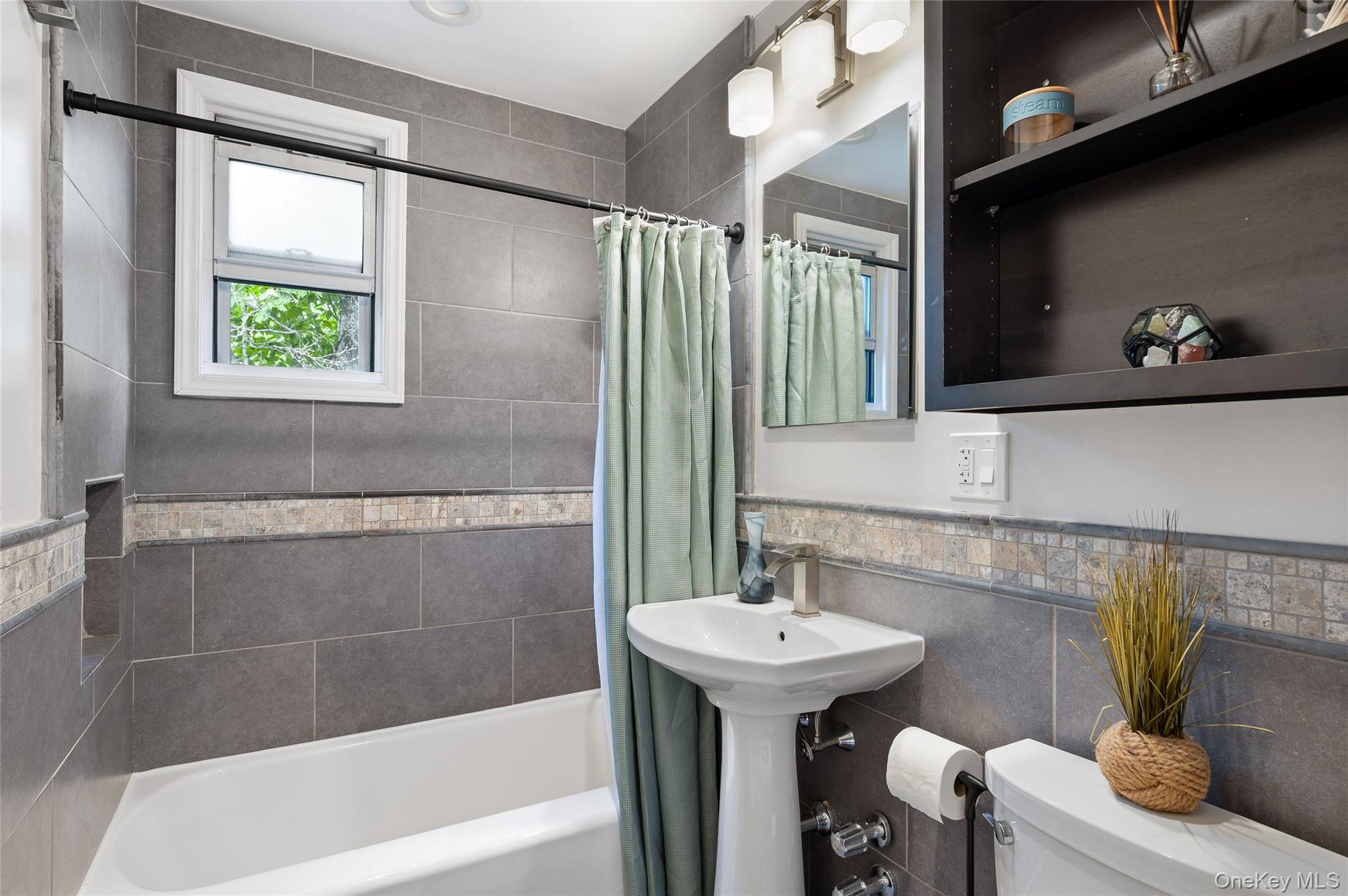 3 Bryant Crescent # 2G, White Plains, NY 10605