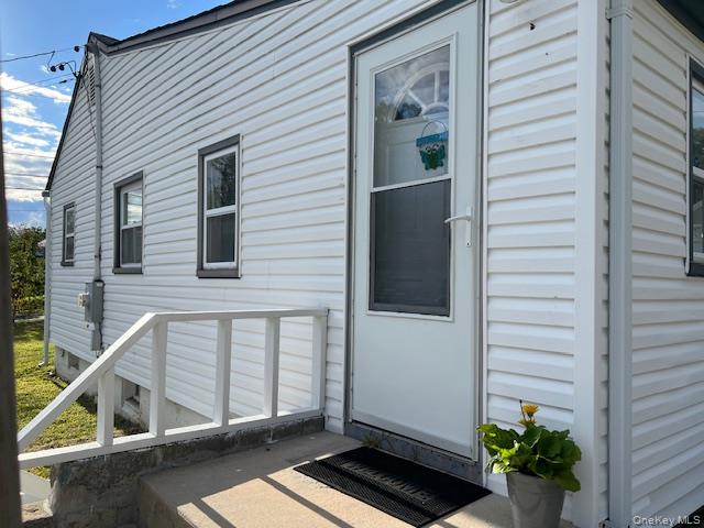 443 Adirondack Drive, Farmingville, NY 11738