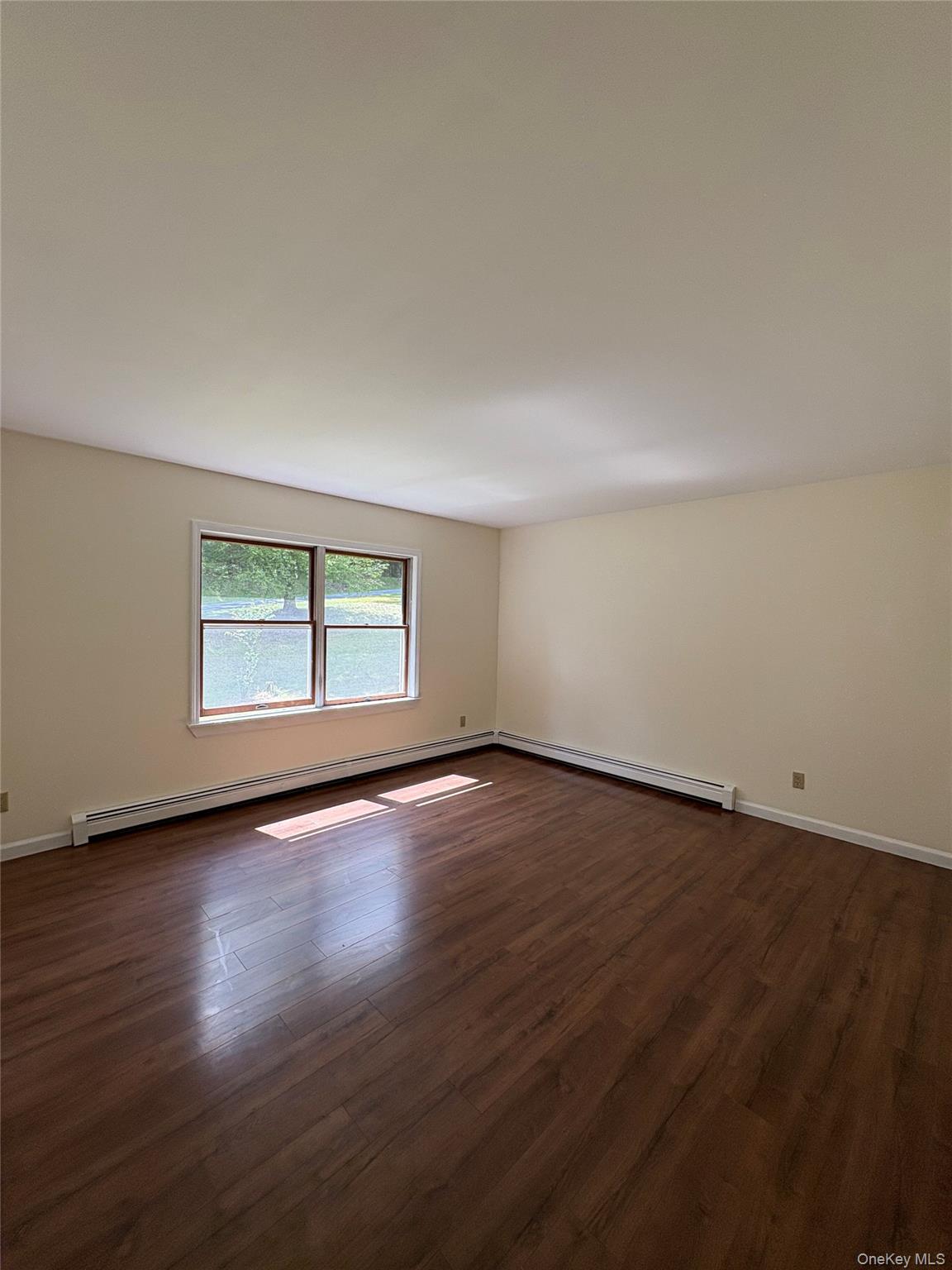 6 Schoolhouse Road, Napanoch, NY 12458