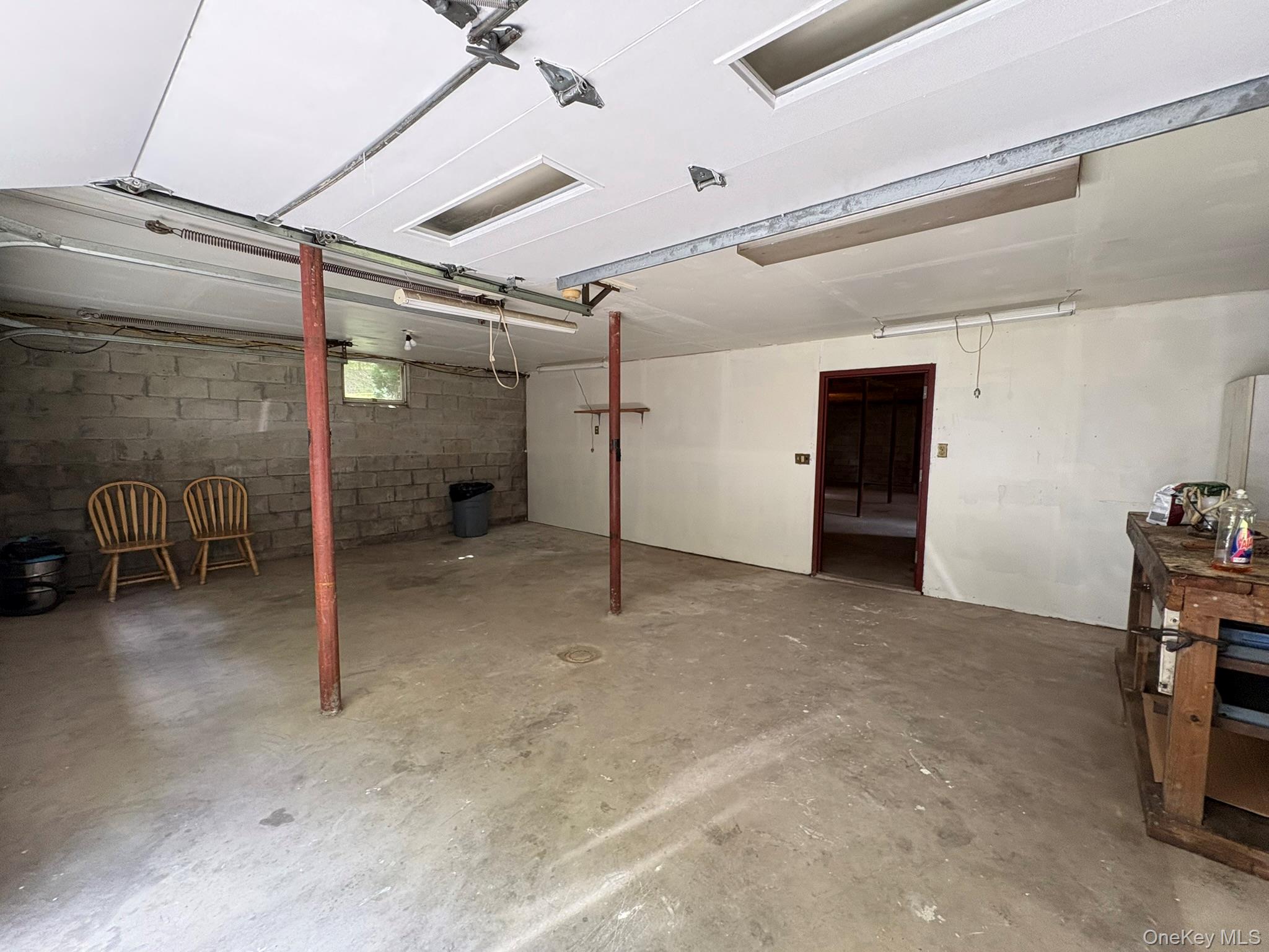 6 Schoolhouse Road, Napanoch, NY 12458