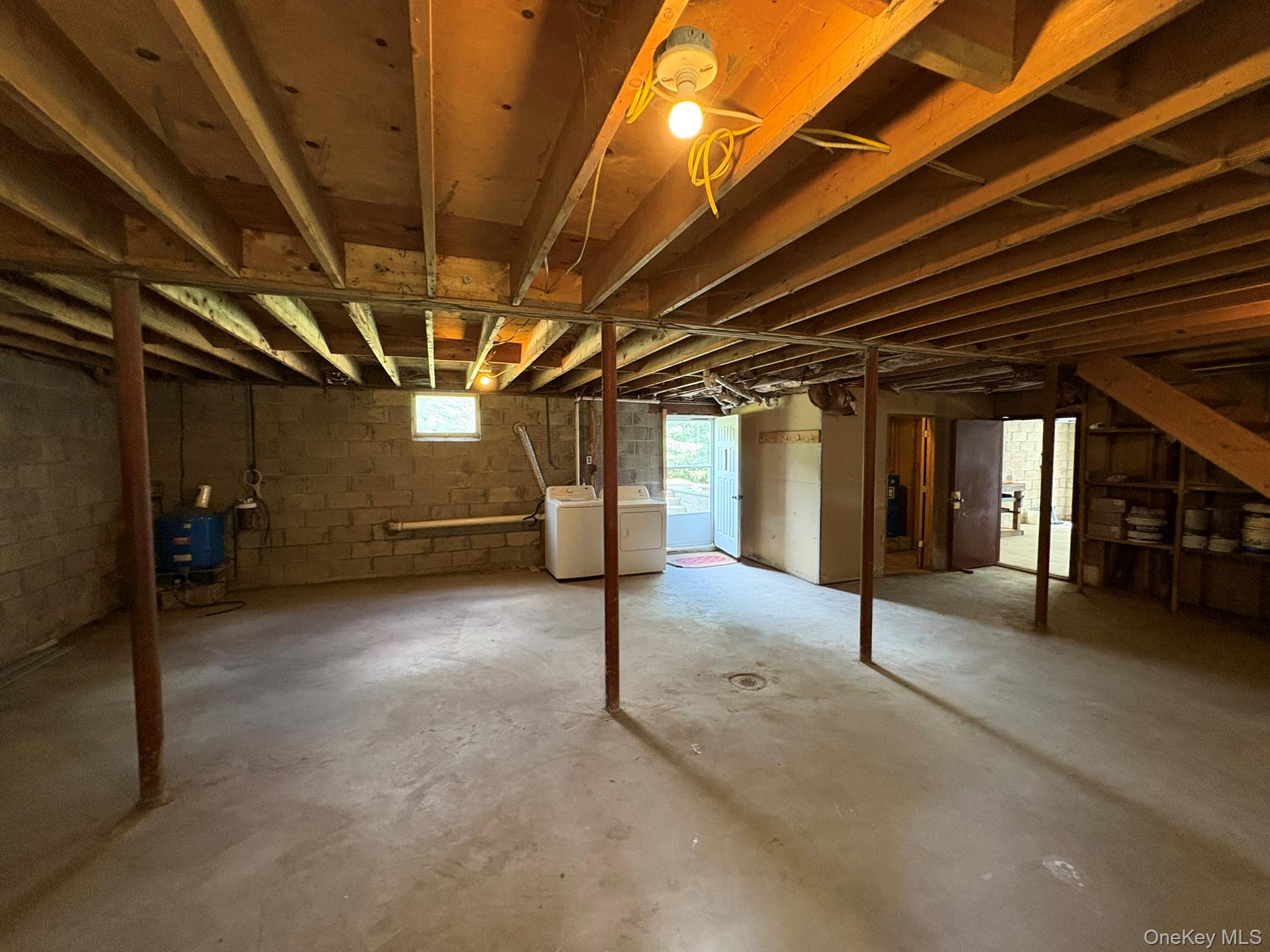 6 Schoolhouse Road, Napanoch, NY 12458