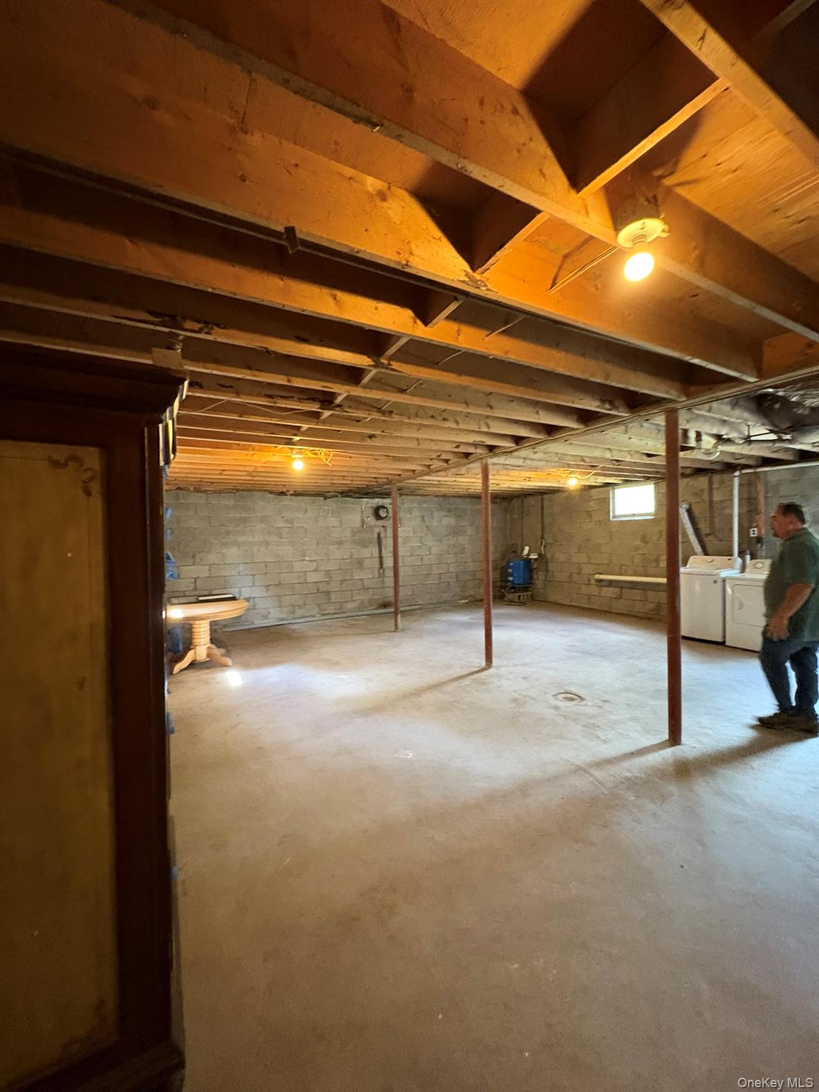 6 Schoolhouse Road, Napanoch, NY 12458