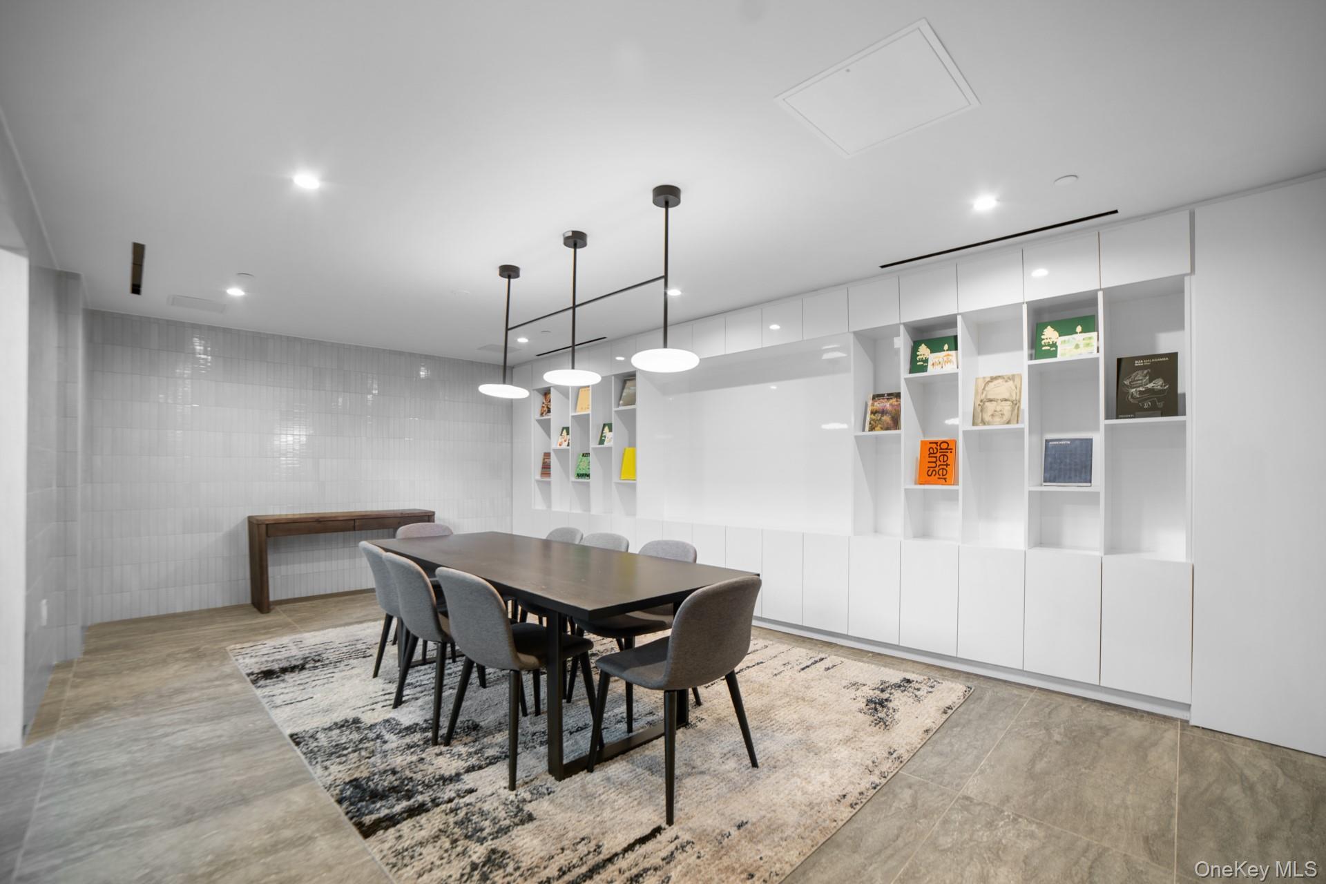 131-02A 40th Road # 12G, Flushing, NY 11354