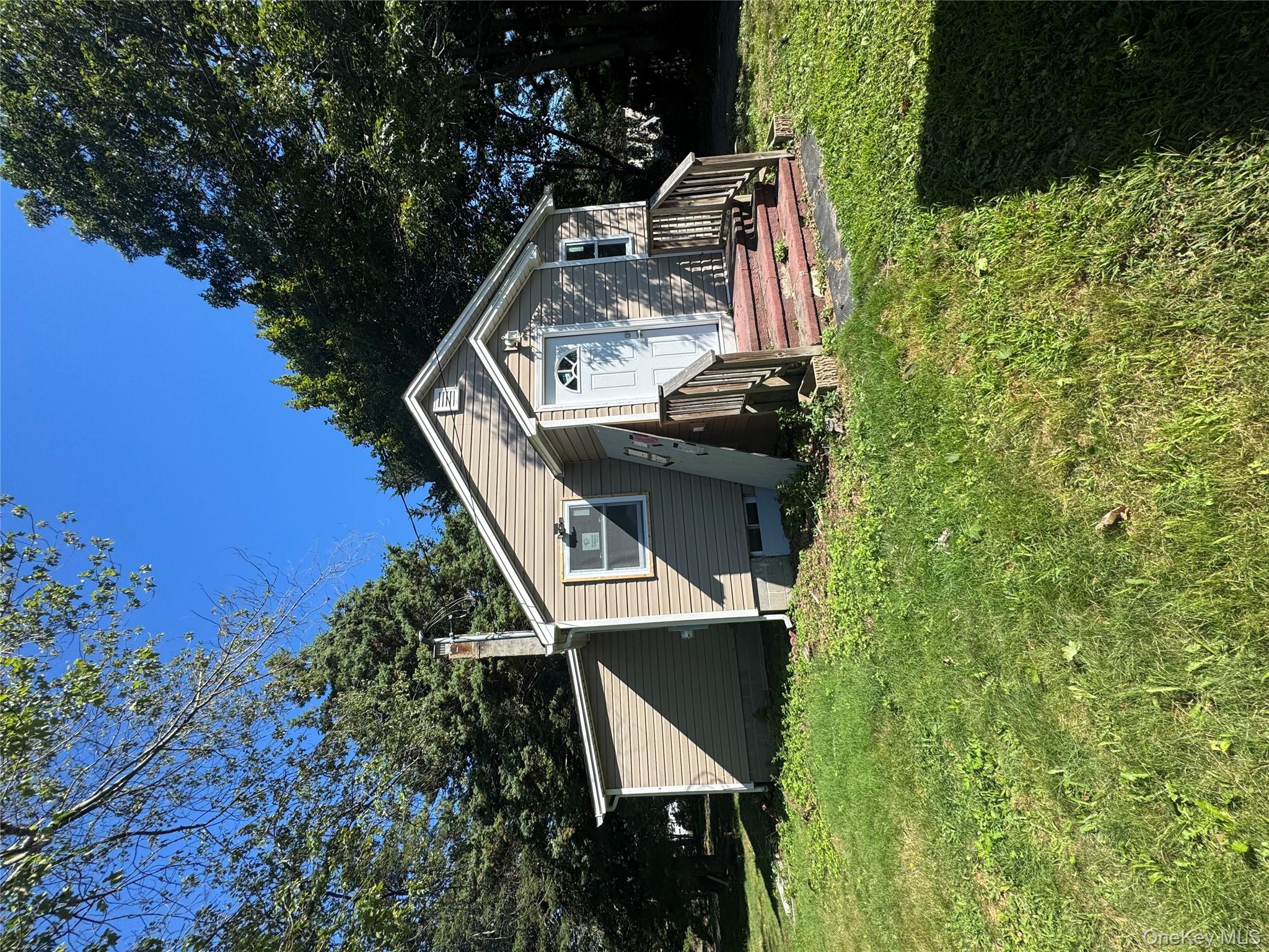 231 Elm Road W, Mastic Beach, NY 11951