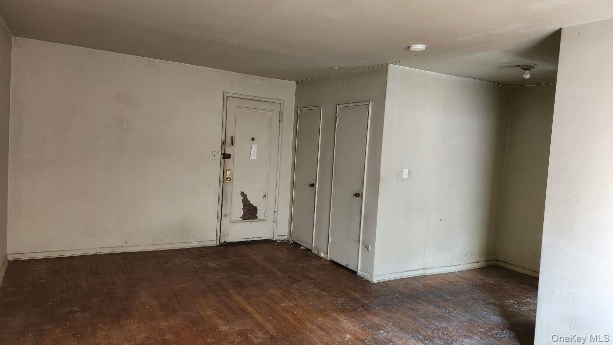 8385 116th Street # 2G, Richmond Hill, NY 11418