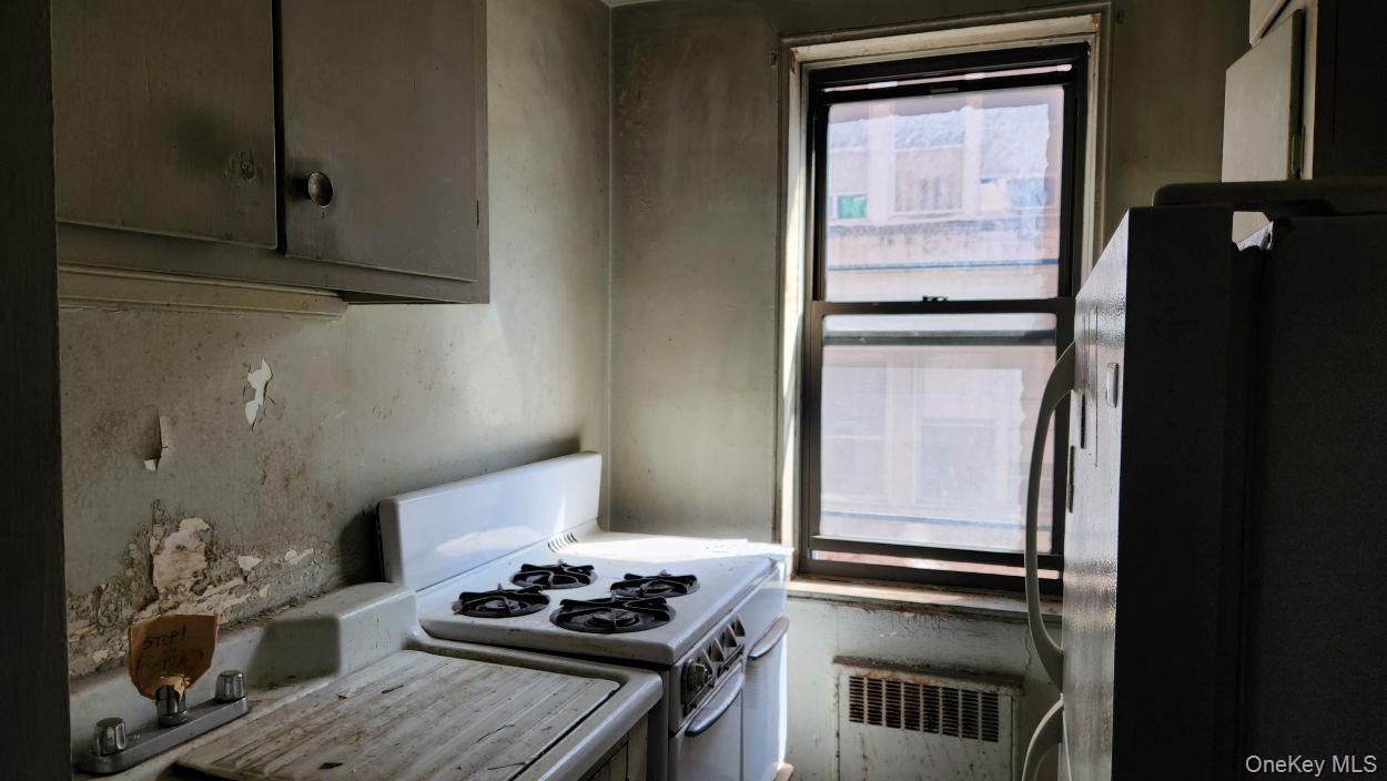 8385 116th Street # 2G, Richmond Hill, NY 11418