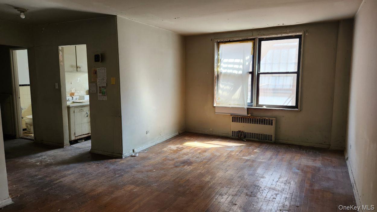 8385 116th Street # 2G, Richmond Hill, NY 11418