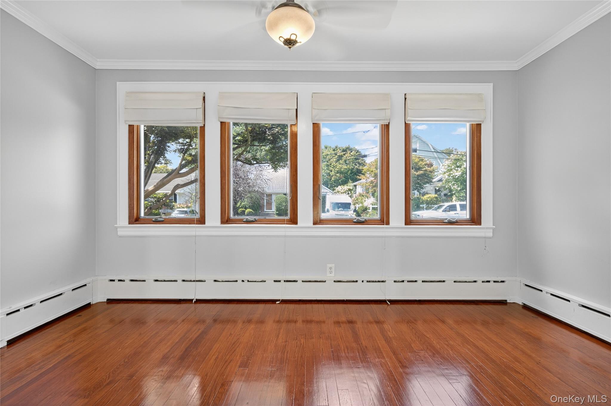 26 9th Street, Locust Valley, NY 11560