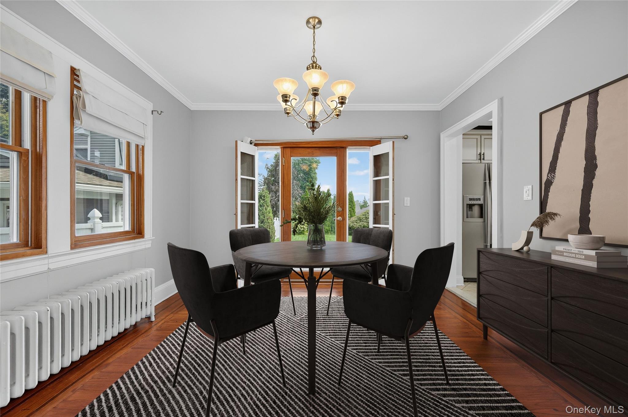 26 9th Street, Locust Valley, NY 11560