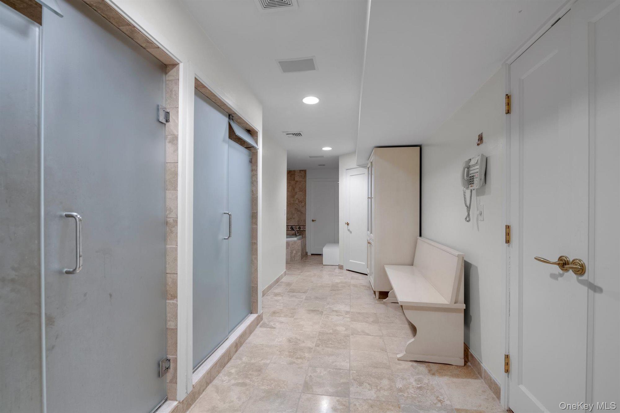 22 Martin Court, Kings Point, NY 11024