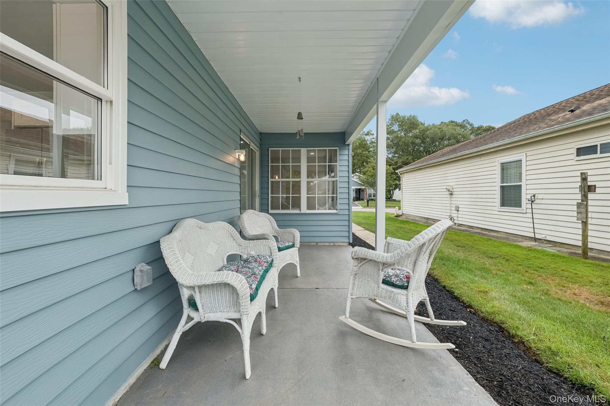 147 Edinburgh Drive, Ridge, NY 11961