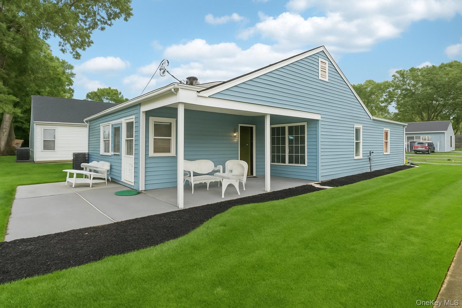 147 Edinburgh Drive, Ridge, NY 11961