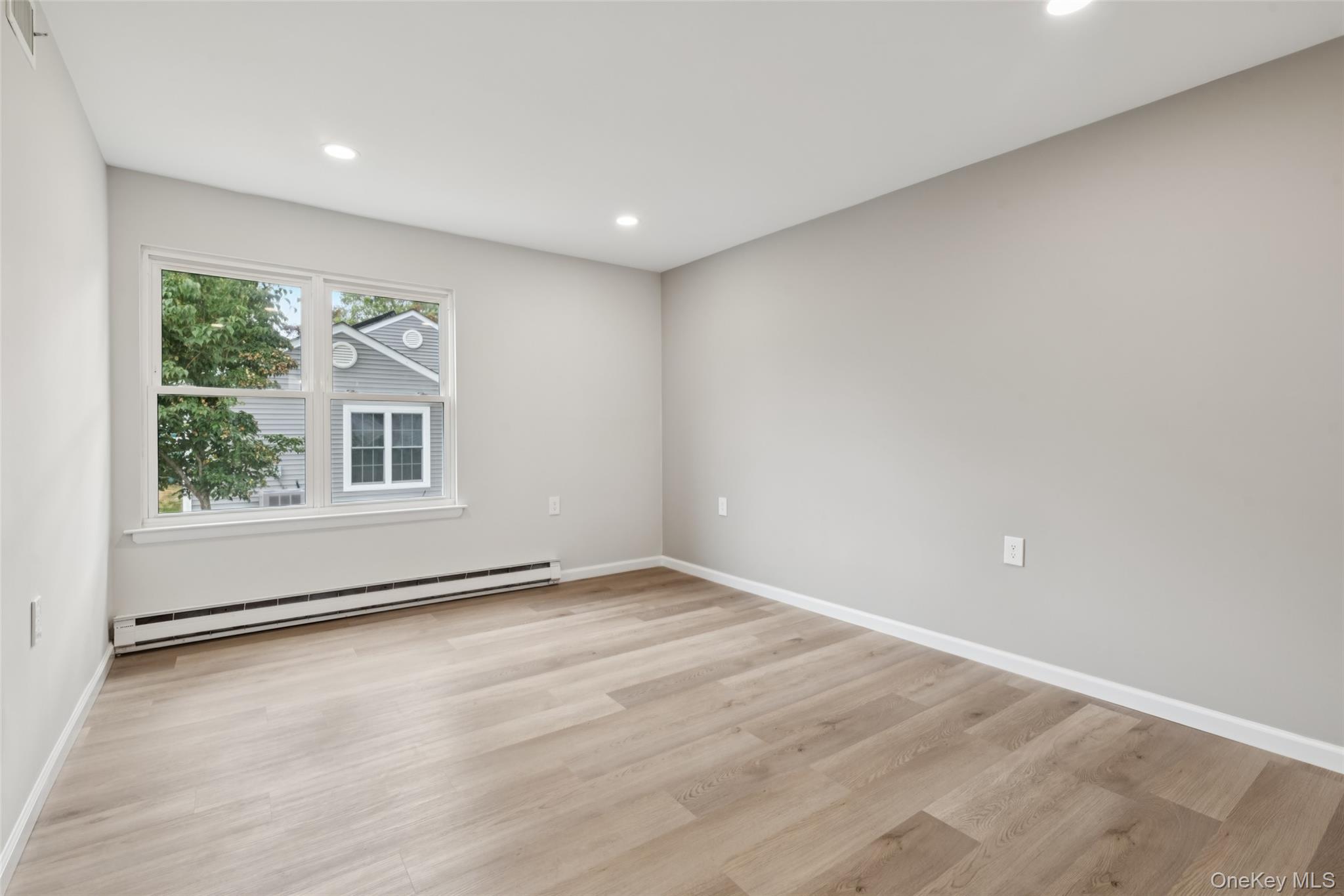 147 Edinburgh Drive, Ridge, NY 11961