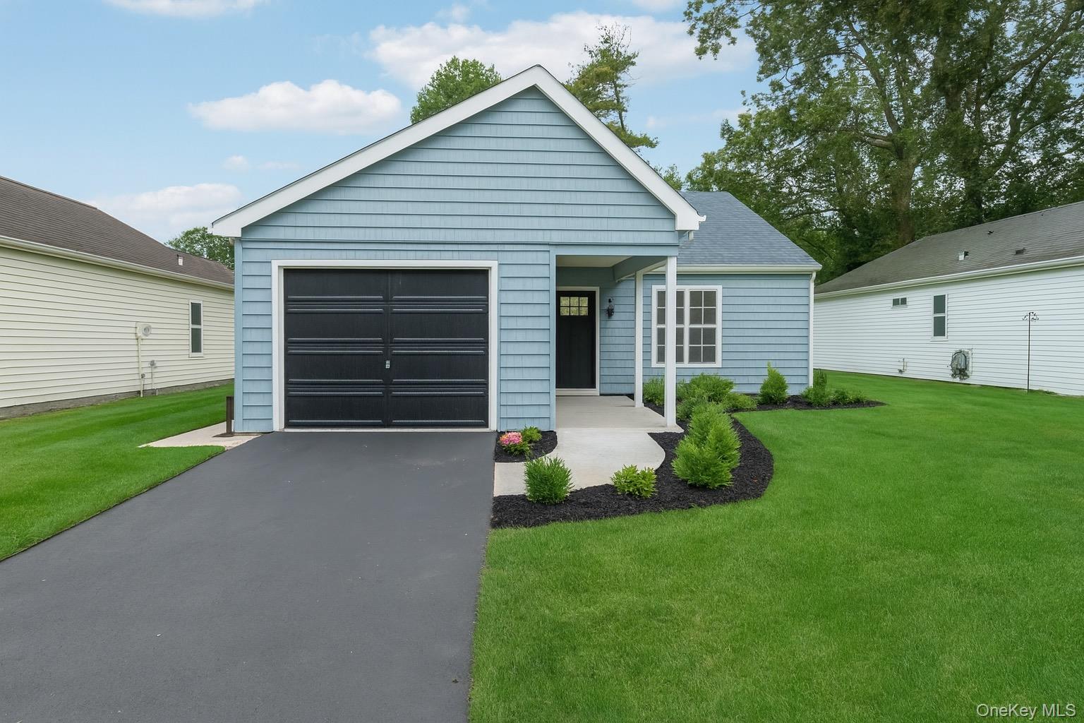 147 Edinburgh Drive, Ridge, NY 11961