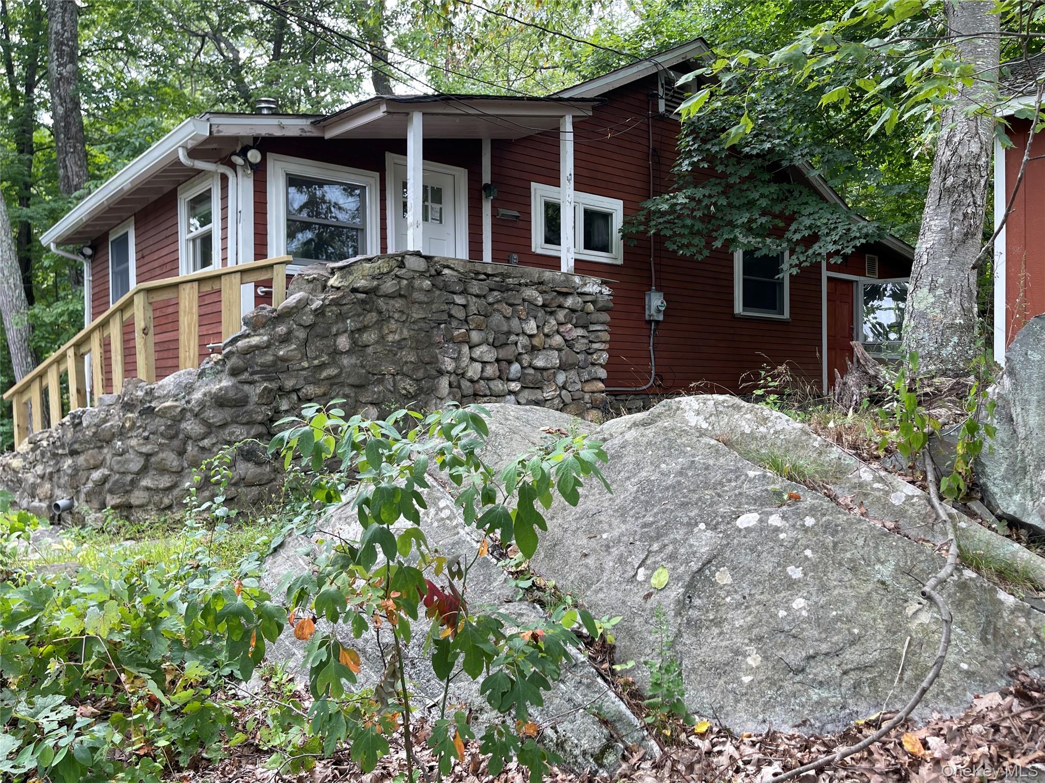 7 Blueberry Hill, Greenwood Lake, NY 10925
