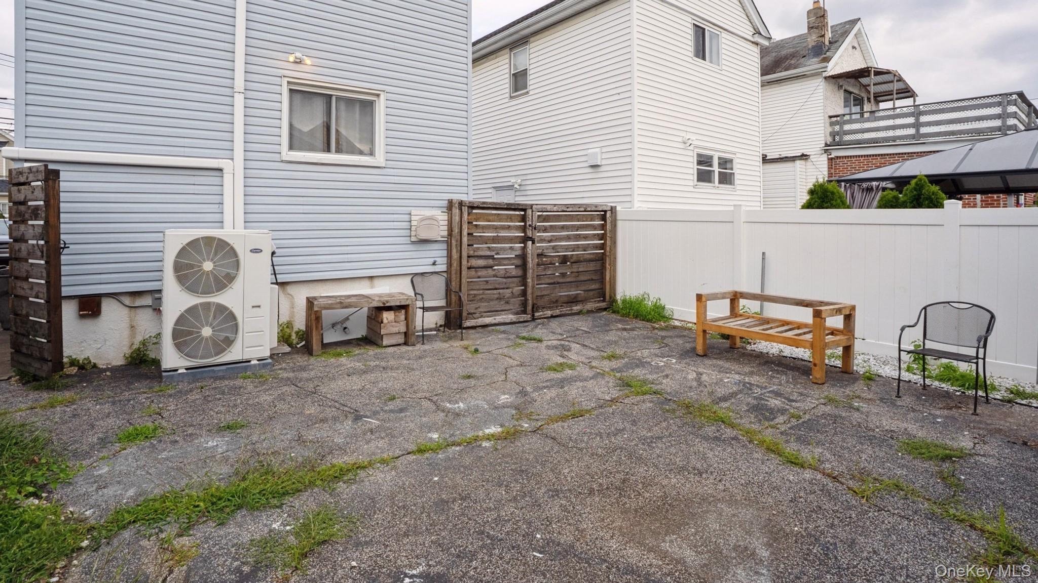 9456 225th Street, Queens Village, NY 11428